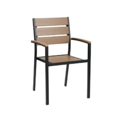 Beliani Tuintafelset VERNIO - Lichte Houtkleur Kunsthout -Madison Verkoopwinkel 2584f0b055c04ca39e507db2aa6ca0a8