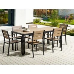 Beliani Tuintafelset VERNIO - Lichte Houtkleur Kunsthout -Madison Verkoopwinkel f77a8927793442f8916bc7fb5afbc45a